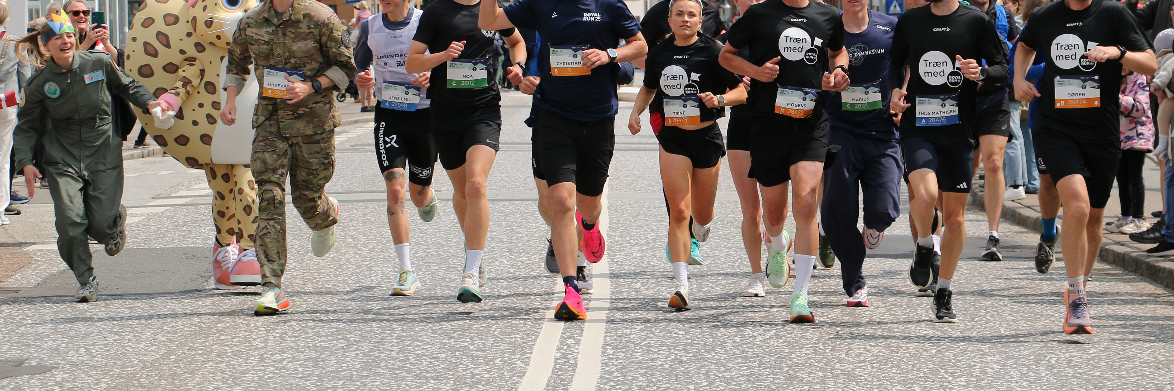 Kronprins Christian løber med ved Royal Run i Viborg.