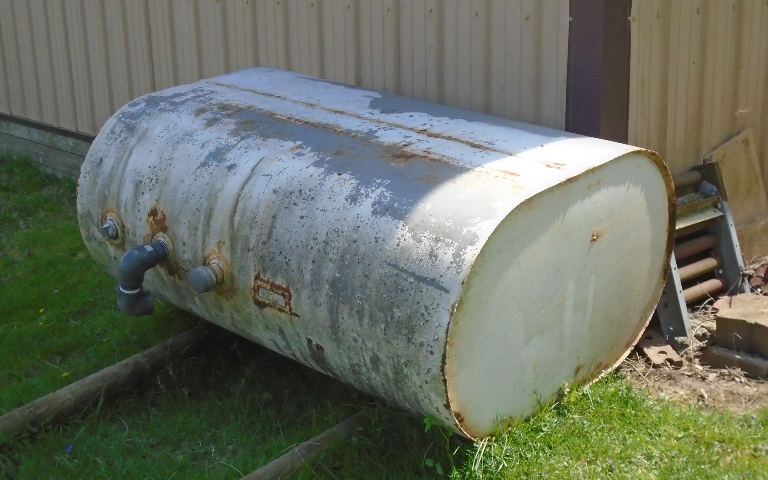 En sløjfet olietank